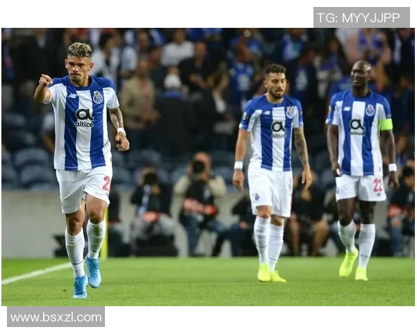 中超激战本菲卡与切尔西握手言和红牌争议引发全场热议