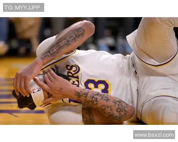 姚明在比赛中展现绝对统治力完虐浓眉引发球迷热议与期待