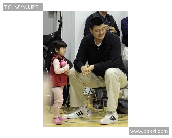 姚明女儿参加公益活动展现运动精神与家庭温暖的完美结合 姚明女儿参加公益活动展现运动精神与家庭温暖的完美结合
