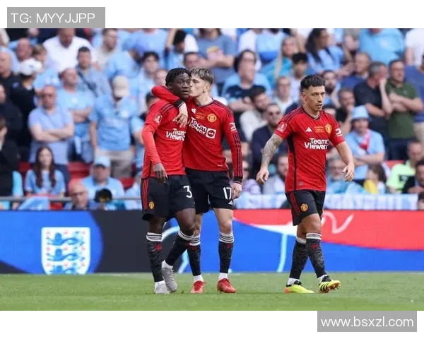 足总杯精彩对决曼联狂胜拜仁四球引爆全场激情瞬间