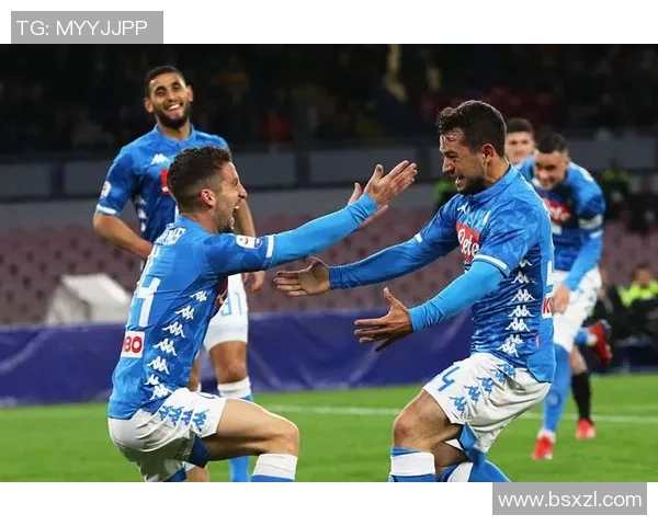 世界杯焦点战：拜仁与那不勒斯0比0平局乌龙球瞬间引发全场热议