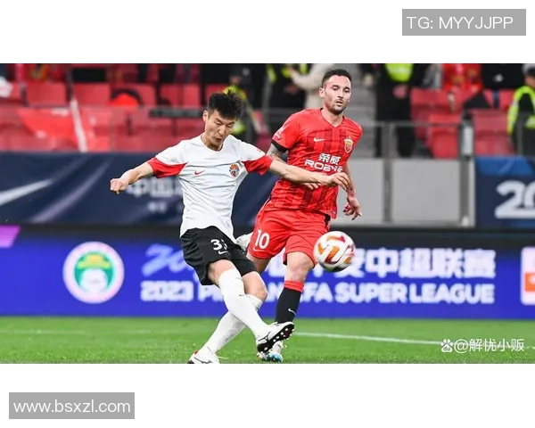 中超精彩对决AC米兰大胜波尔图点球大战引发全场狂欢 中超精彩对决AC米兰大胜波尔图点球大战引发全场狂欢